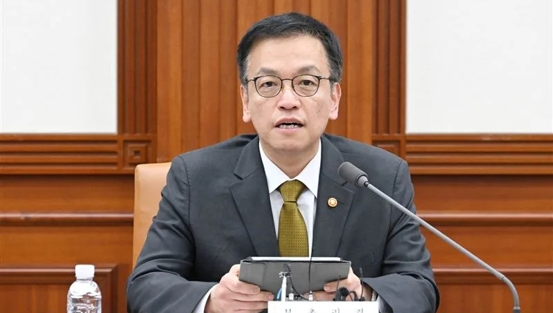 崔相穆。