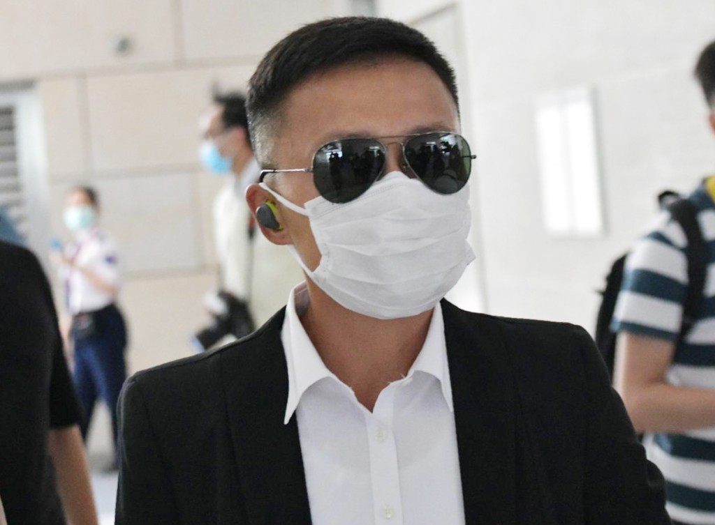 女督察梁敏儀。