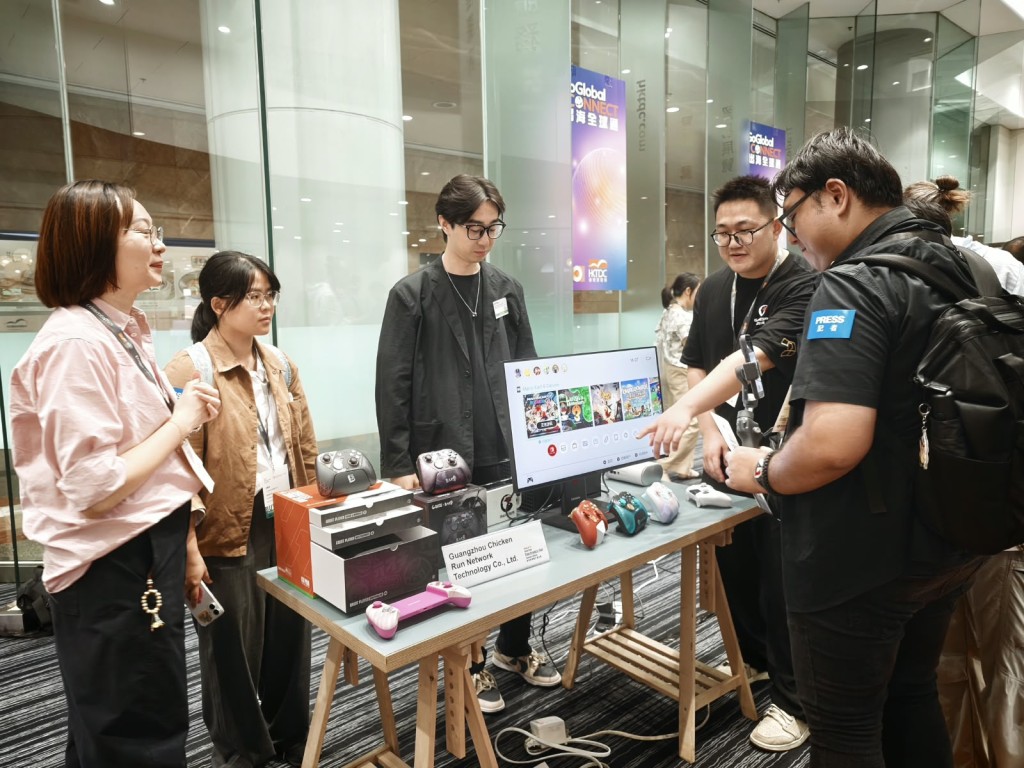 廣州小雞快跑(GameSir)跟隨廣州天河區代表團參展 廣州小雞快跑(GameSir)跟隨廣州天河區代表團參展