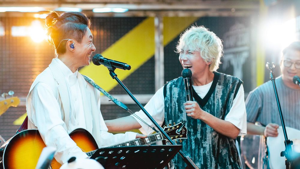 周國賢與《一秒拳王》的導演還在音樂上合作,合唱了電影主題曲。