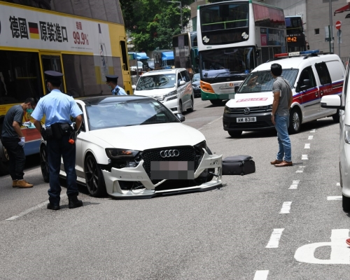 涉事私家車。 楊偉亨攝