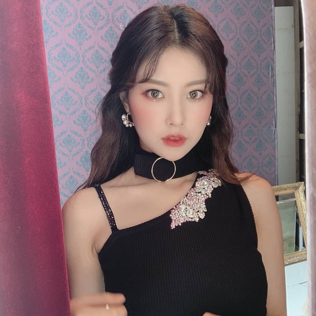 姜惠元亦入選IZ*ONE。