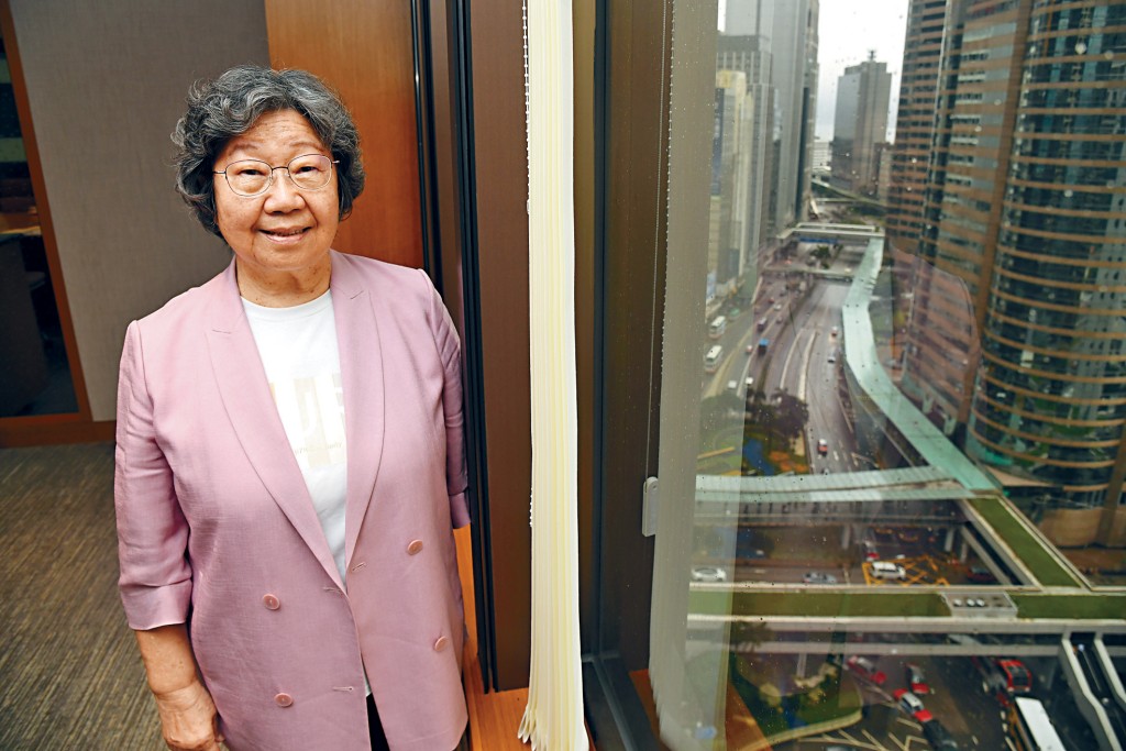 本港辐射防护专家曹王敏贤指，大亚湾核电站于国际核电安全评级名列前茅，是可靠的零碳能源。 