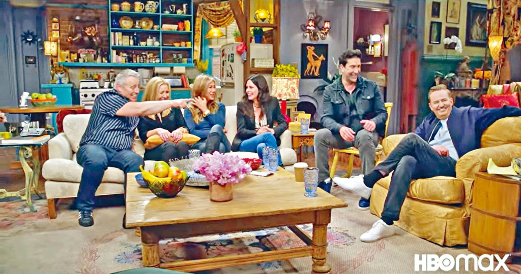 《老友记》特辑月底上架，预告见6位主角重回昔日厂景拍摄。