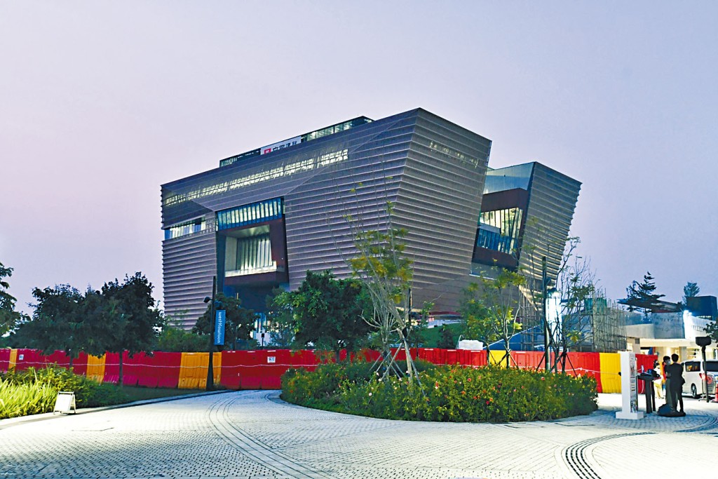 香港故宫文化博物馆预计今年年底取得完工证明书。