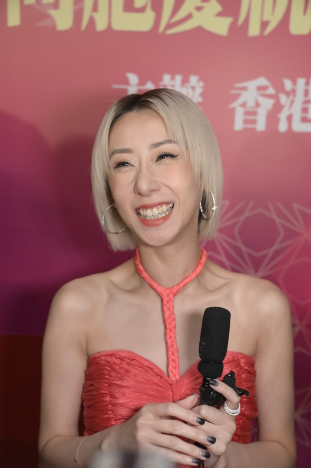 泳兒笑言若然真的訂不到枱,唯有親自下廚。