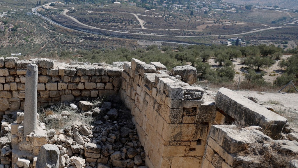 塞巴斯蒂亞考古區對面的Shavei Shomron 定居點。 路透社