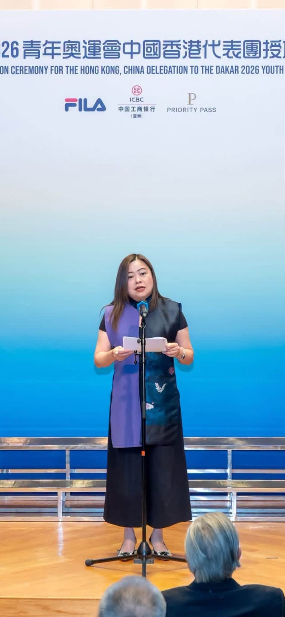 她在店內找到不少外形美觀且「可穿性甚高」的服裝。羅淑佩FB圖片 她在店內找到不少外形美觀且「可穿性甚高」的服裝。羅淑佩FB圖片