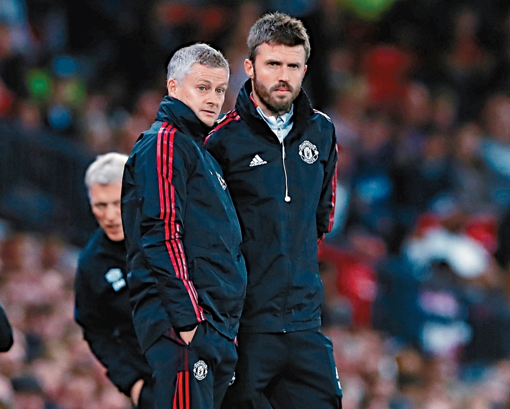 蘇斯克查(左)當年執教曼聯時，卡域克(右)是其助教，如今兩人爭做看守主教練。