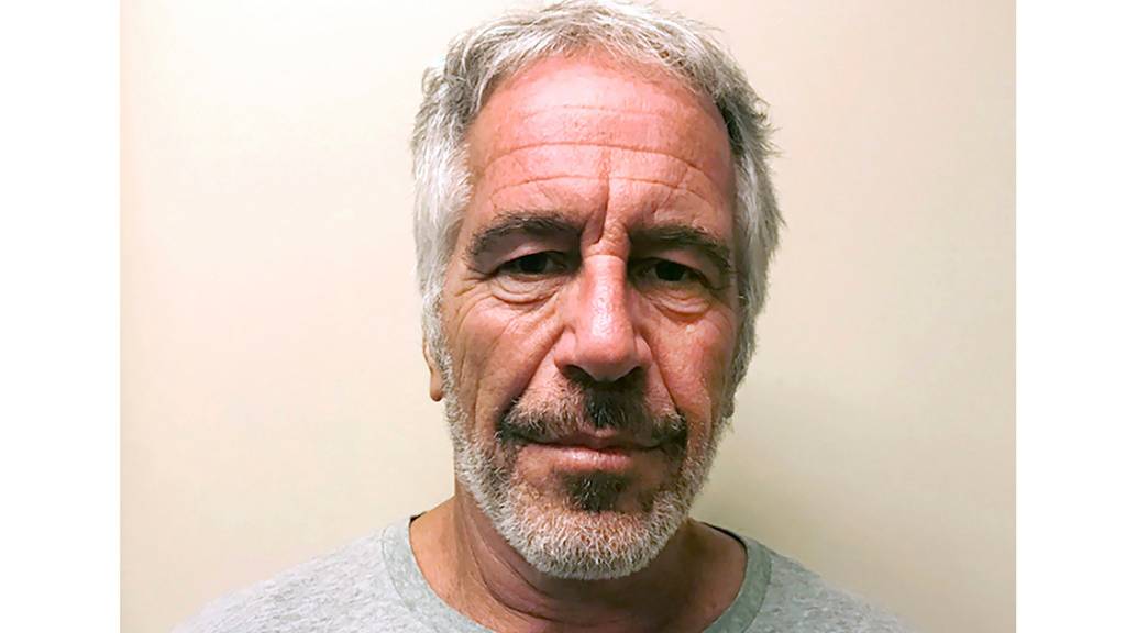 爱泼斯坦(Jeffrey Epstein)。 美联社 爱泼斯坦(Jeffrey Epstein)。 美联社