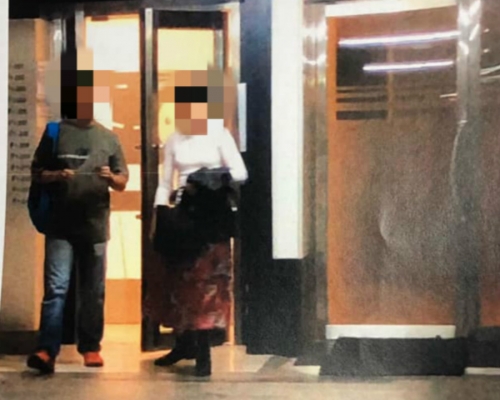 警隊內部瘋傳一名已婚警司與任職另一政府部門的已婚女子。 網圖