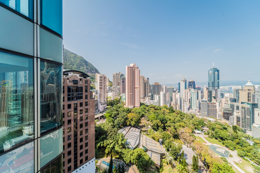 单位可享香港动植物公园景及中环繁华美景。