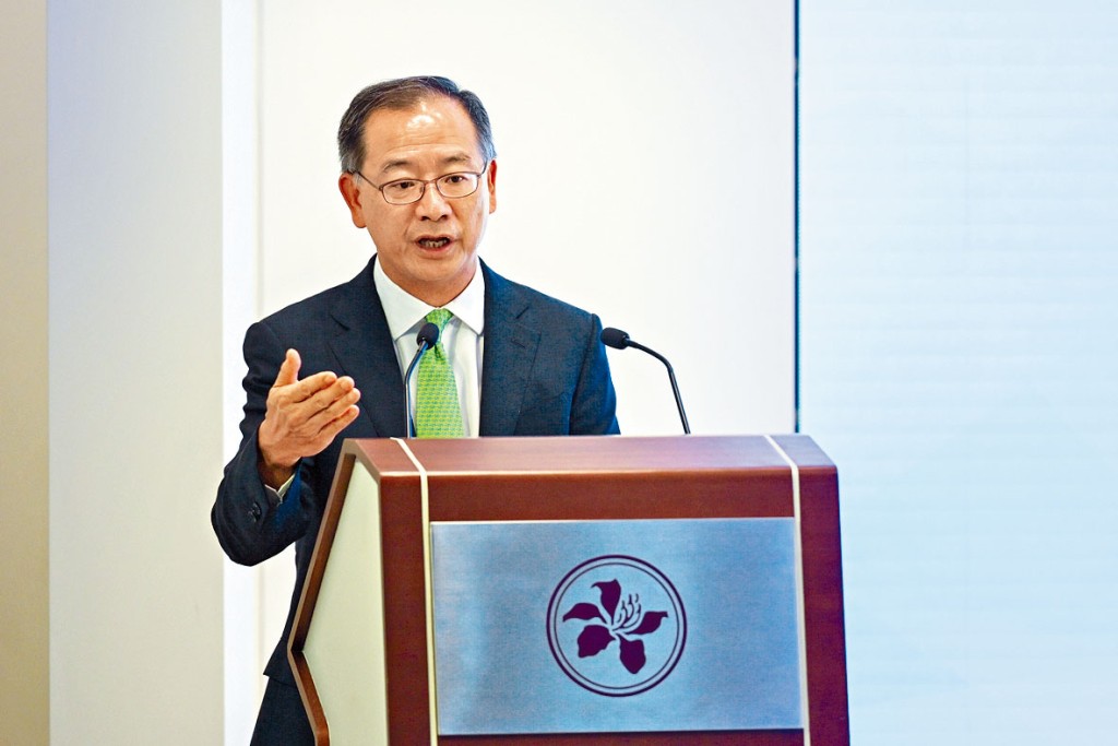 余偉文表示，聯匯至今仍獲國際公認為適合香港的貨幣制度。