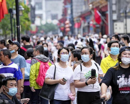 發改委指內地經濟恢復仍面困難挑戰。AP圖片