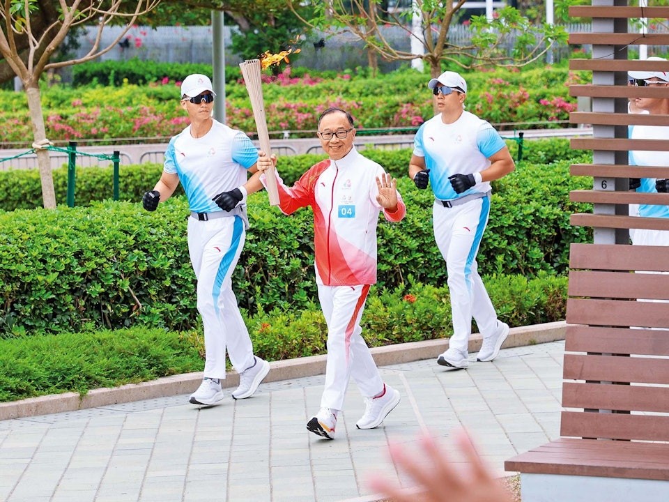 馬會是第十五屆全運會香港賽區的唯一「合作伙伴」機構。廖長江擔任火炬手在香港出席火炬傳遞儀式。