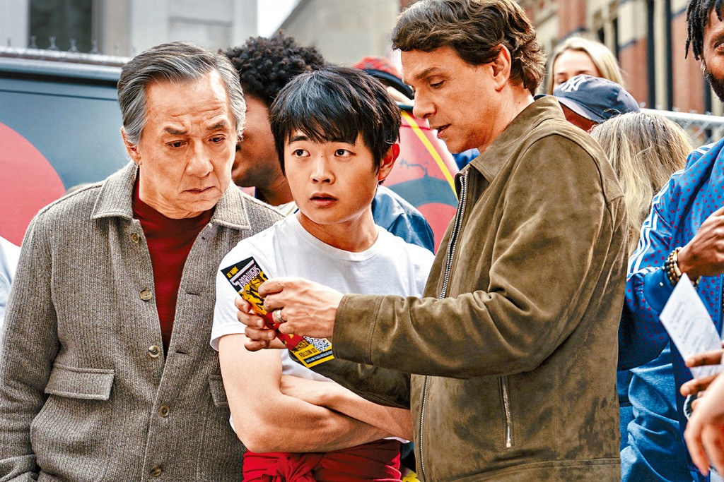 點少得Ralph Macchio助陣。