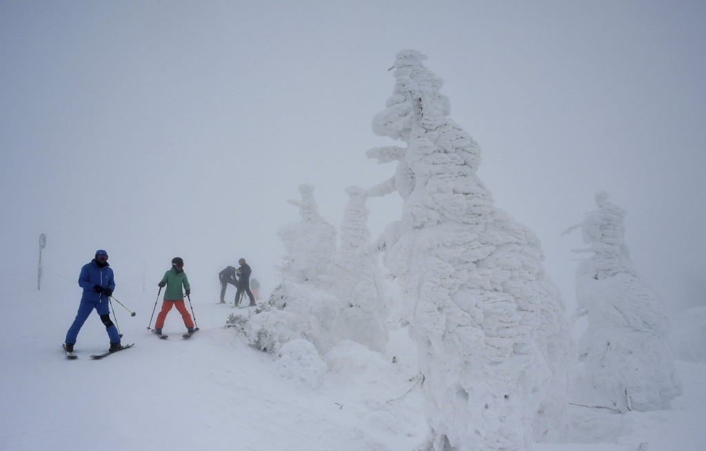 山形縣藏王連峰降大雪。美聯社