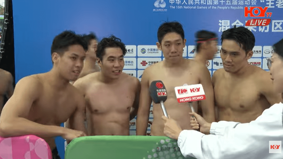 港队晋身男子4X100米混合泳决赛。电视截图 港队晋身男子4X100米混合泳决赛。电视截图