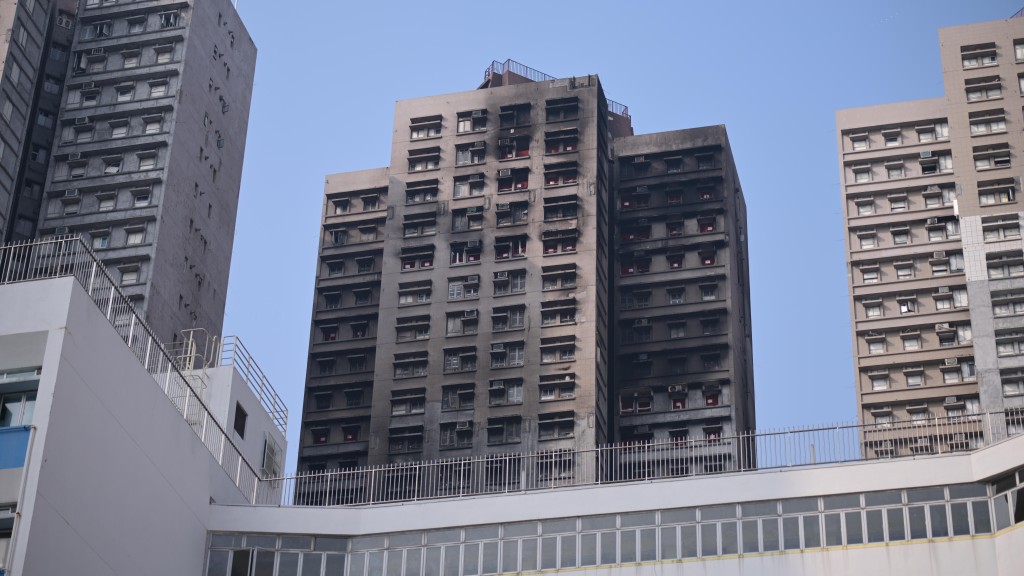 宏福苑聽證會︱發泡膠、吸煙投訴「冇一樣關消防事」？助理處長：係，冇錯 委員會批責任不清不可接受