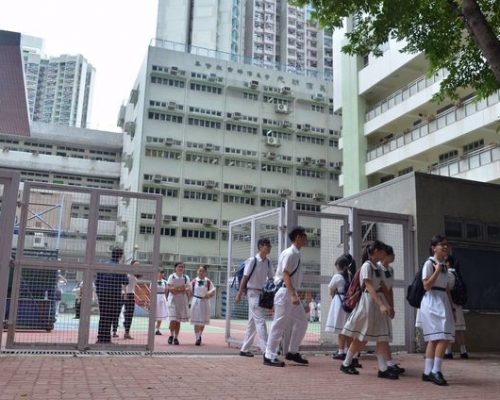 合資格學生將獲發放2000元一次性津貼。資料圖片