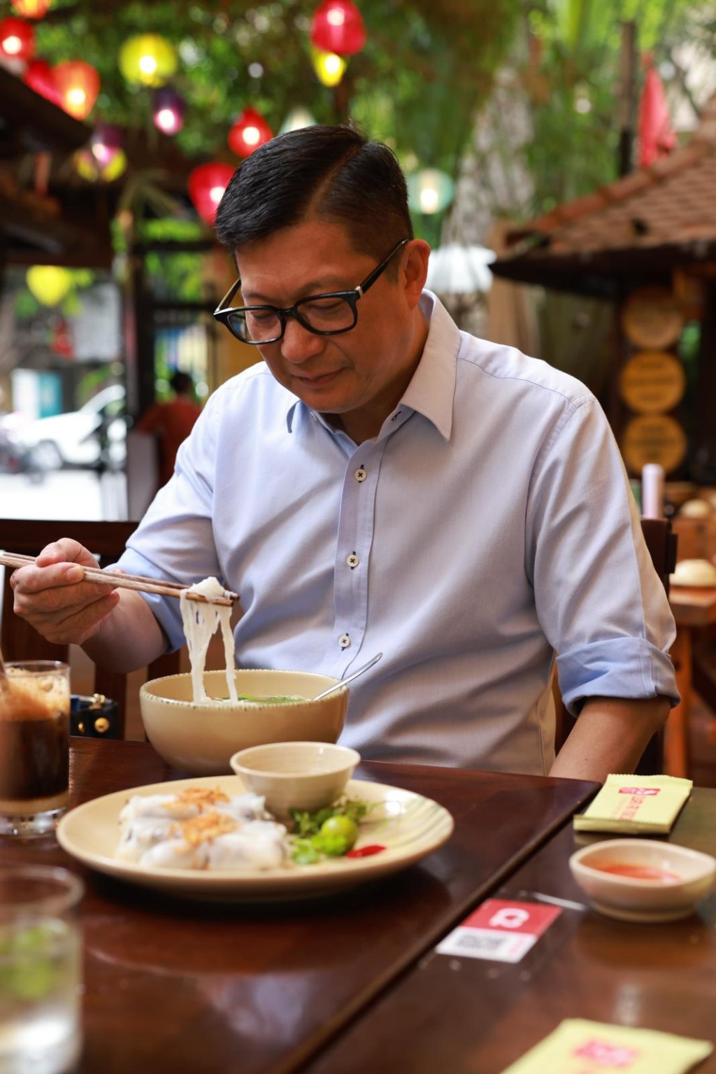 他指越南粉汤底以香浓见称，但原来越南北面的汤底比较清淡。（邓炳强FB图片）