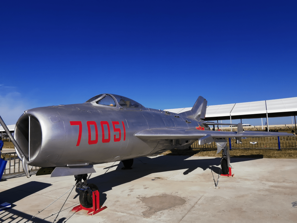 殲-6無人機於長春空展中首次公開亮相。澎湃新聞 殲-6無人機於長春空展中首次公開亮相。澎湃新聞