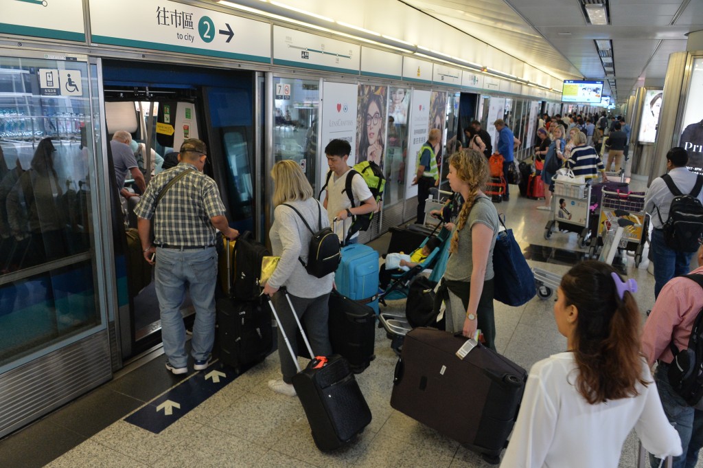 機場快綫服務全停。資料圖片