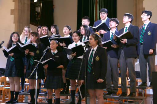 加拿大的學校，強調學生要全人發展。