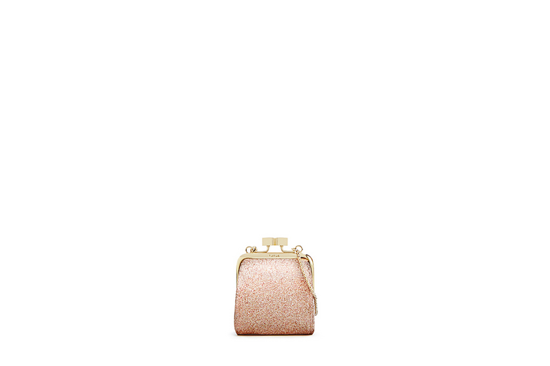 ●Furla 1927粉色AirPod Case。