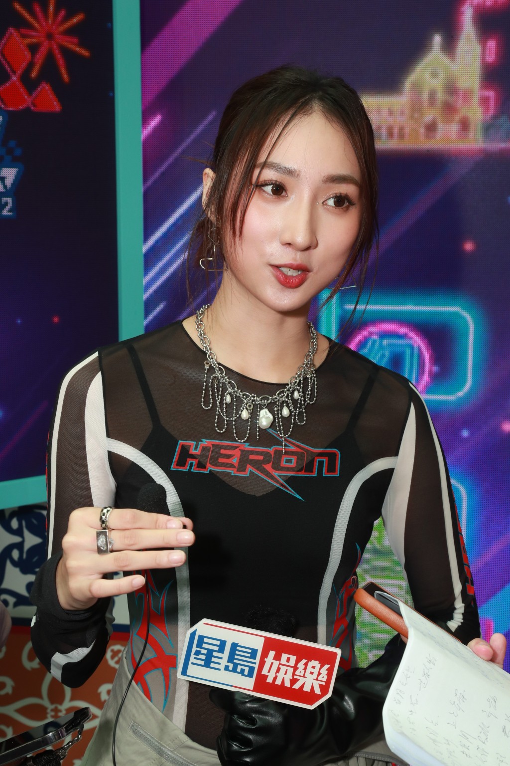 Yumi称曾在颁奖礼上见过MIRROR。
