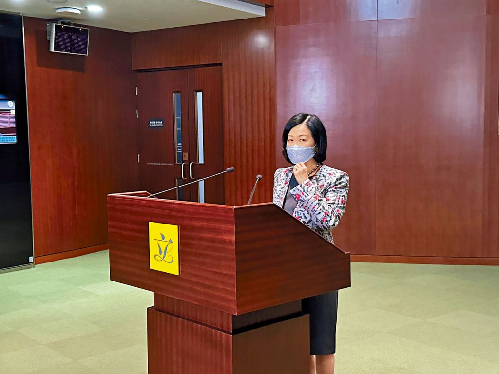 葉劉認為申請禁制令與言論自由無關。