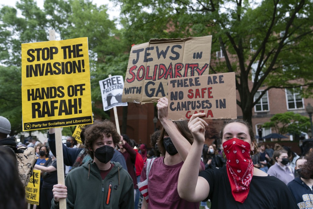 美对加沙政策亦引发大学校园的反以色列示威浪潮。美联社