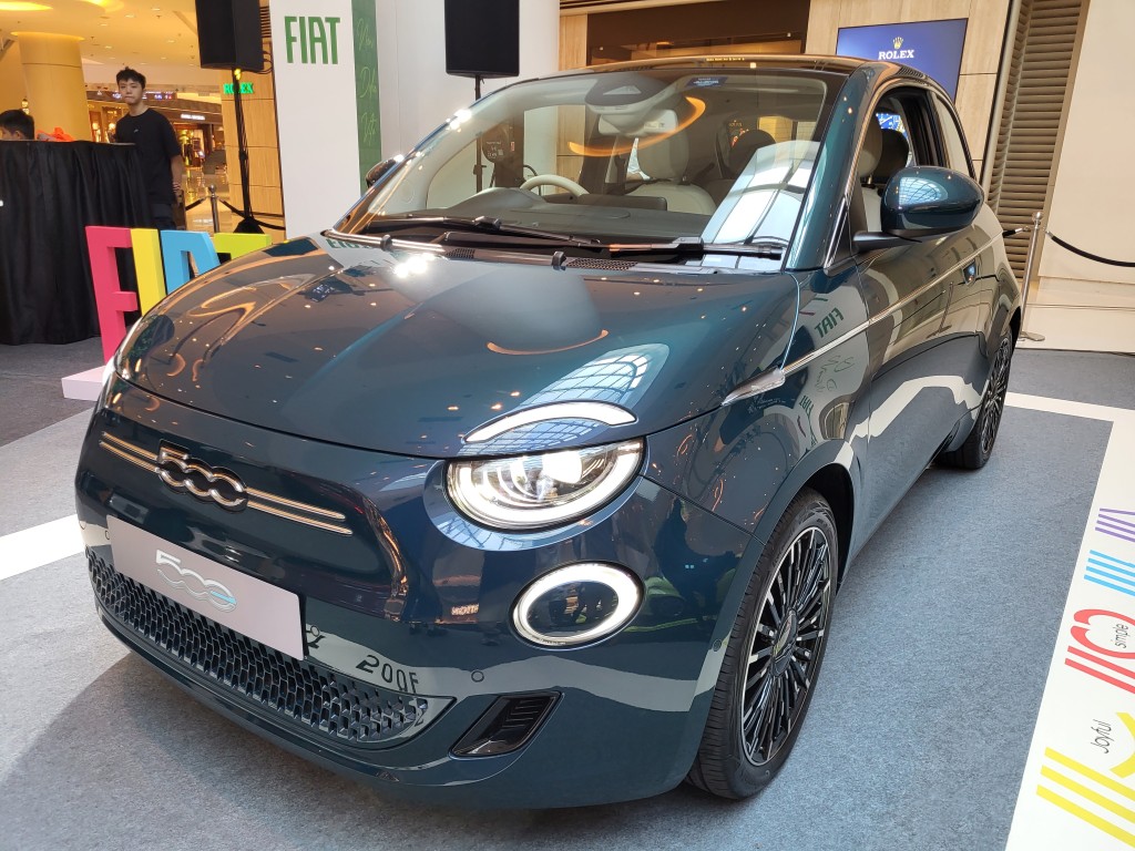 意大利电动车Fiat 500e香港版新车2025年初制造，预计明年第二季前交付。