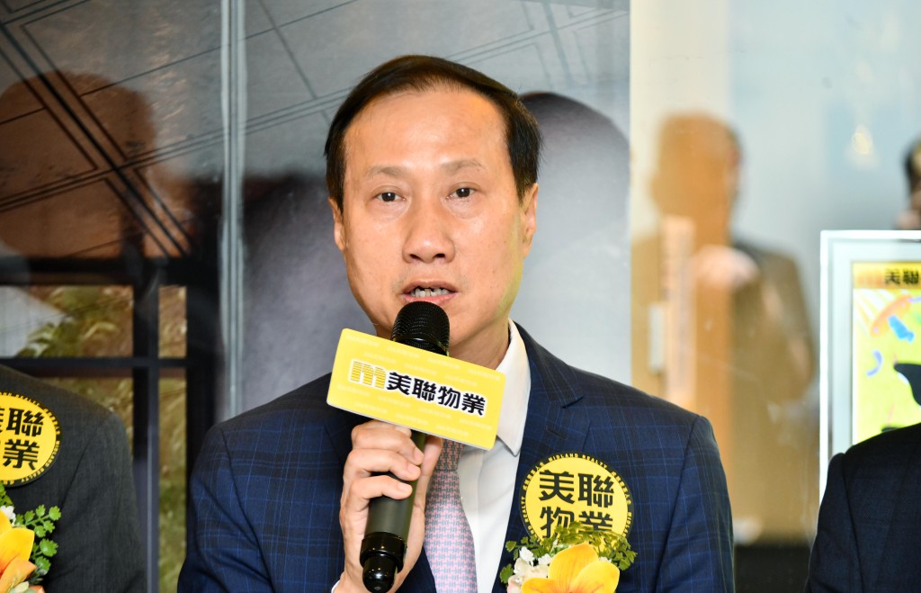 布少明預計,今年樓價升幅約15%,目前已升約7%,在專才移港的需求持續下,相信仍有水位讓短炒客參與。 布少明預計,今年樓價升幅約15%,目前已升約7%,在專才移港的需求持續下,相信仍有水位讓短炒客參與。