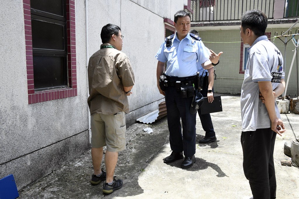 警員在場調查。楊偉亨攝