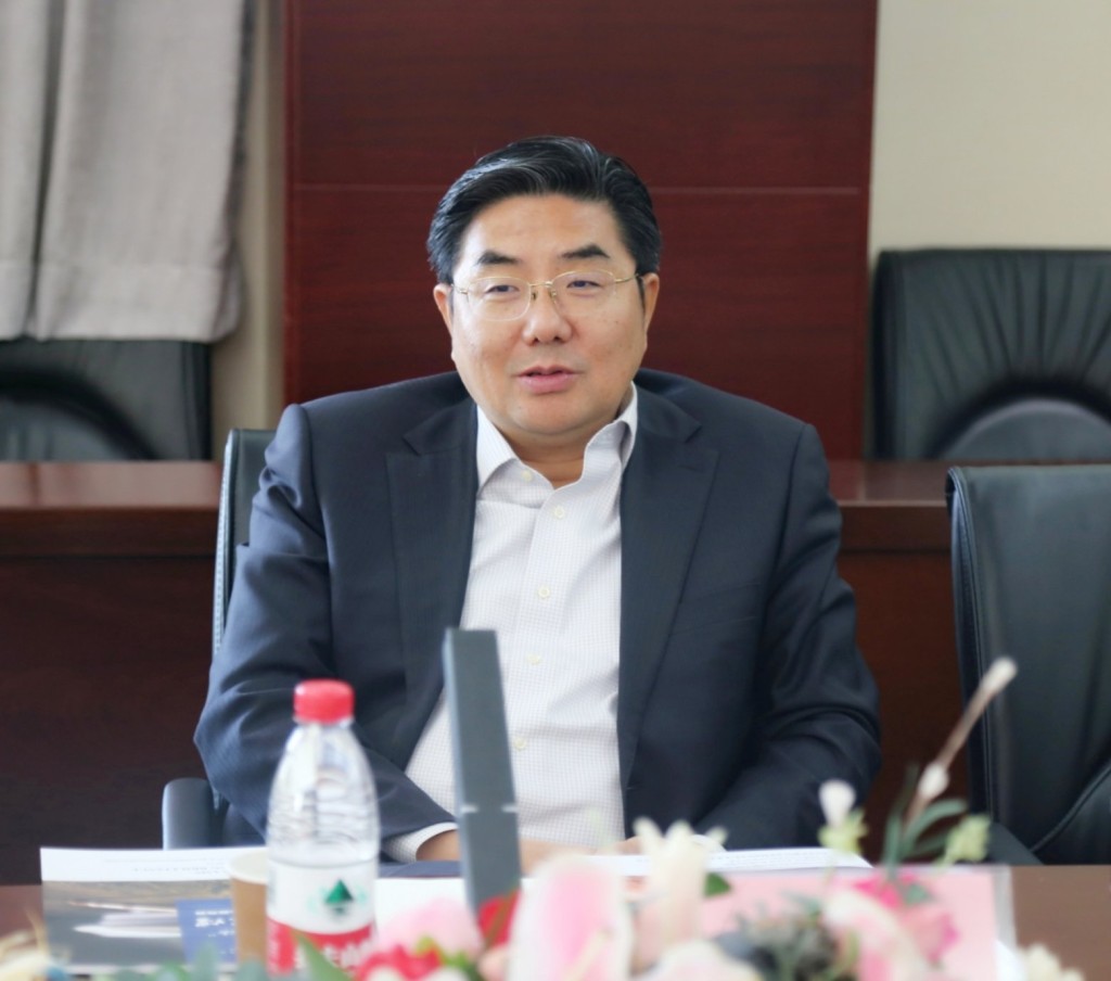 人社部正式任命張勇為香港中聯辦副主任。 對外經貿大學法學院 人社部正式任命張勇為香港中聯辦副主任。 對外經貿大學法學院