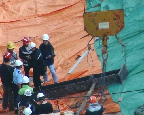 白田邨工业意外工字铁堕下砸死工人。资料图片