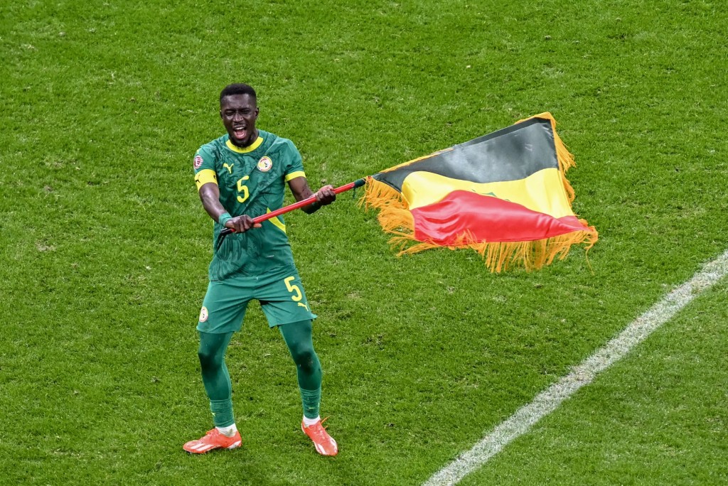 伊祖沙古爾表明不會歸還金牌。法新社