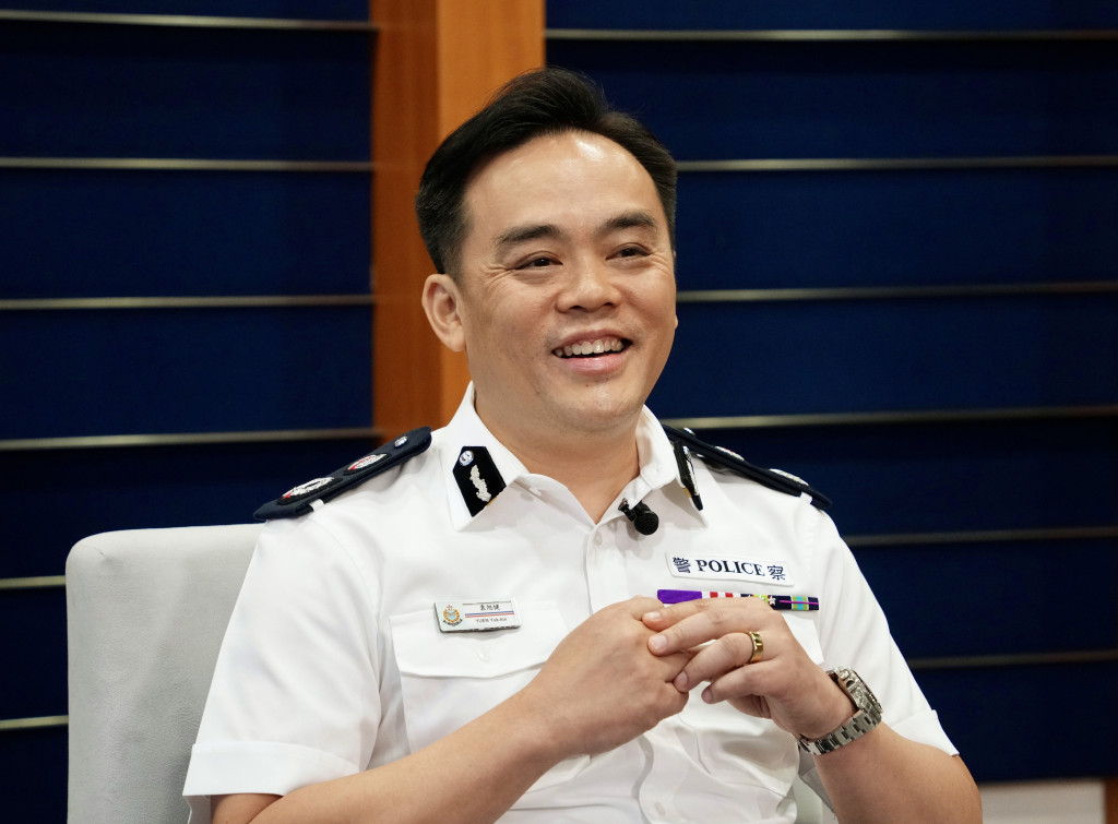 警務處副處長（行動）袁旭健對警察身份感到很自豪，呼籲年輕人考慮加入警隊。 (資料圖片/蘇正謙攝)