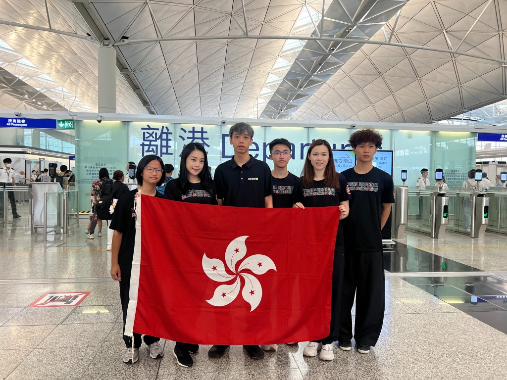港隊教練與部分隊員合照。由中國香港合氣道總會提供 港隊教練與部分隊員合照。由中國香港合氣道總會提供