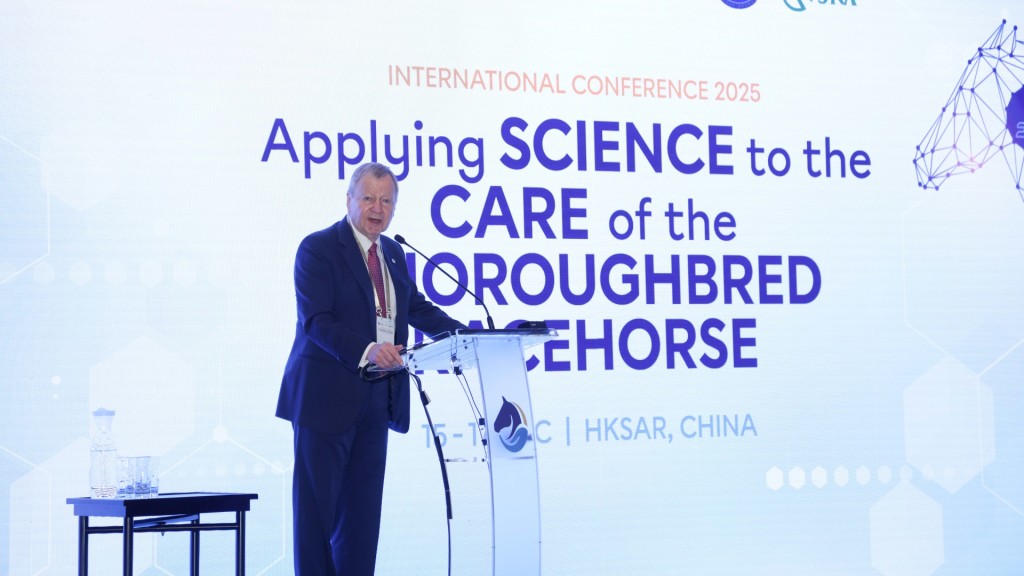 香港賽馬會行政總裁兼馬會馬匹福利研究基金董事會成員應家柏表示，基金於2020年成立至今，已撥款逾6,000萬港元，資助全球46項與馬匹相關的科學研究。圖片由馬會提供
