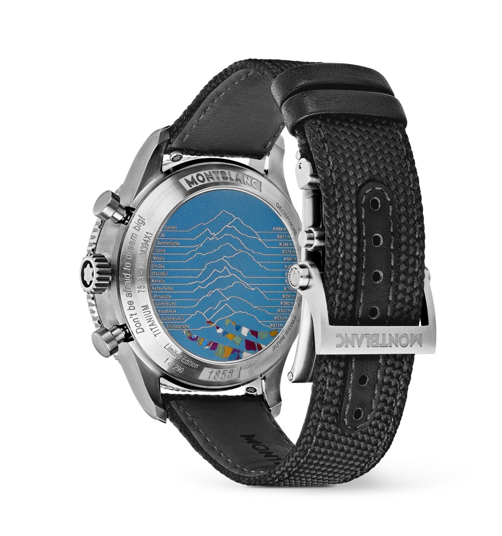 Montblanc 1858 Geosphere Chronograph 0 Oxygen The 8000,44mm鈦金屬表殼;MB 29.27自動機芯;售價$74,300(限量290枚)。