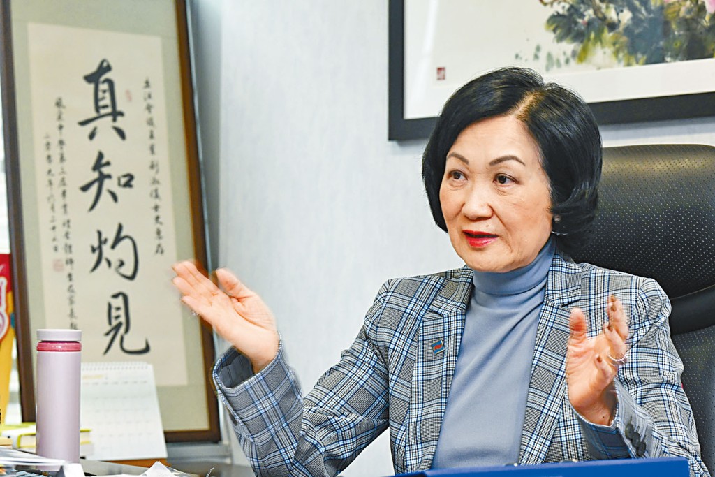 葉劉淑儀批評，很多「搞事」的人在英國不斷污衊香港。