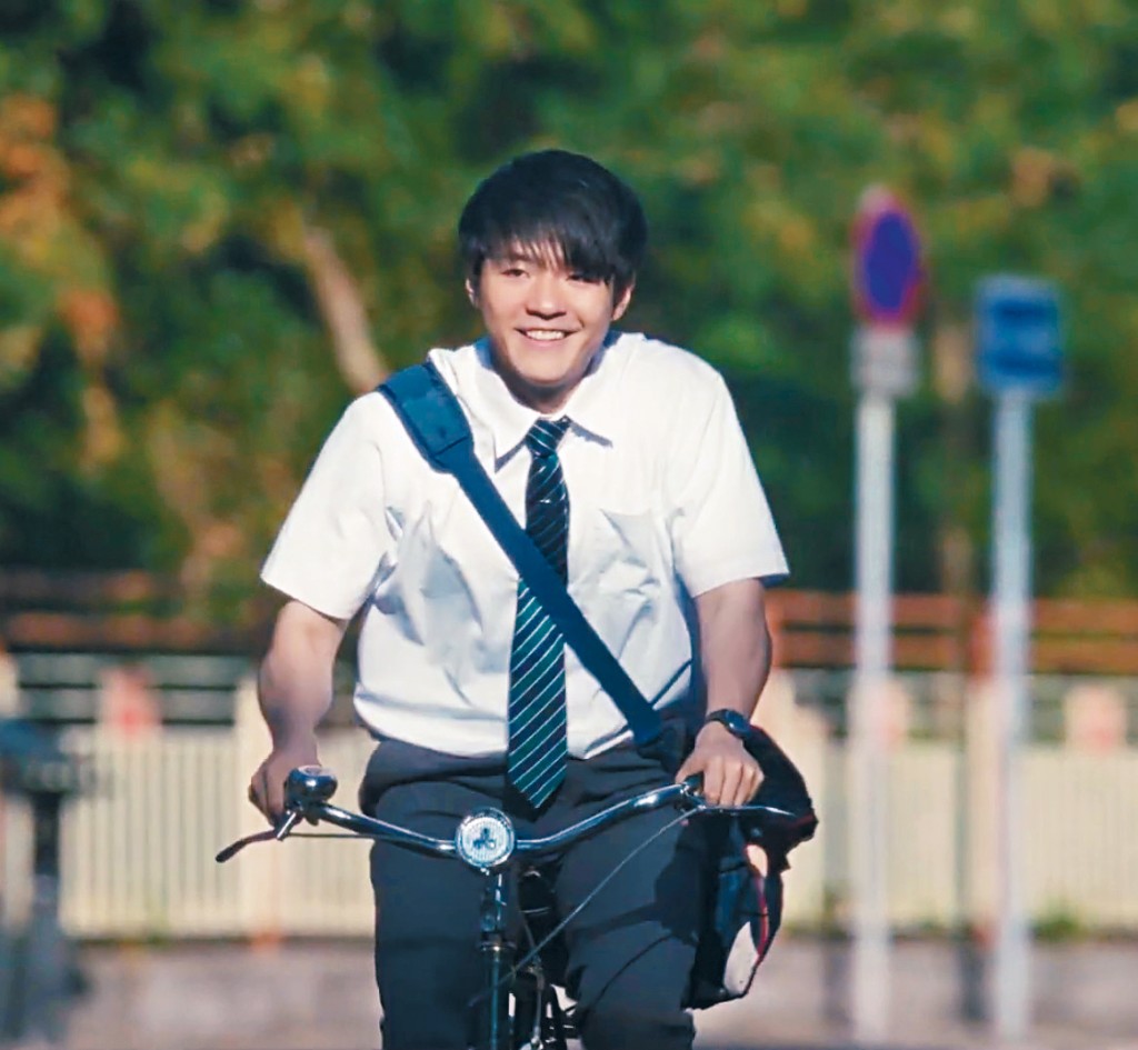 Ian除了主演今次電影外，亦參與歌曲創作。