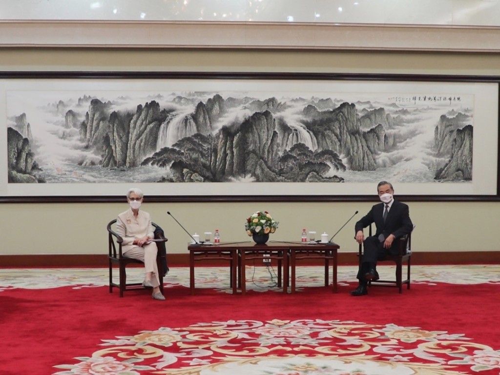 美國副國務卿舍曼訪華之行。