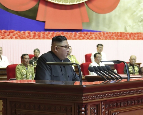 北韓最高領導人金正恩周一在平壤出席全國參戰老兵大會並致詞。AP