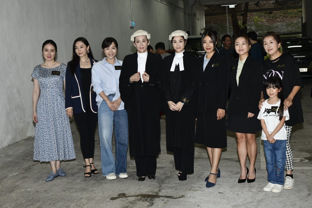贾晓晨早前与叶璇、谢安琪等拍ViuTV剧《法与情》。