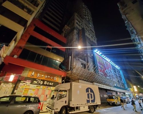 大廈停電。