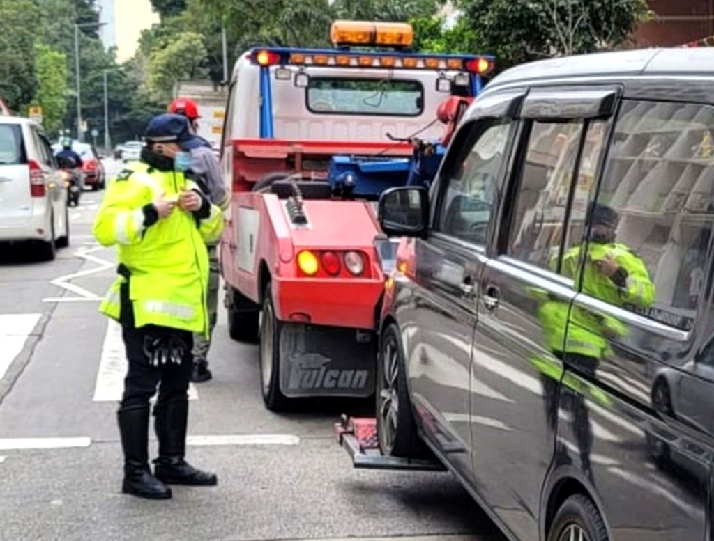 東九龍總區進行打擊違例泊車行動。資料圖片