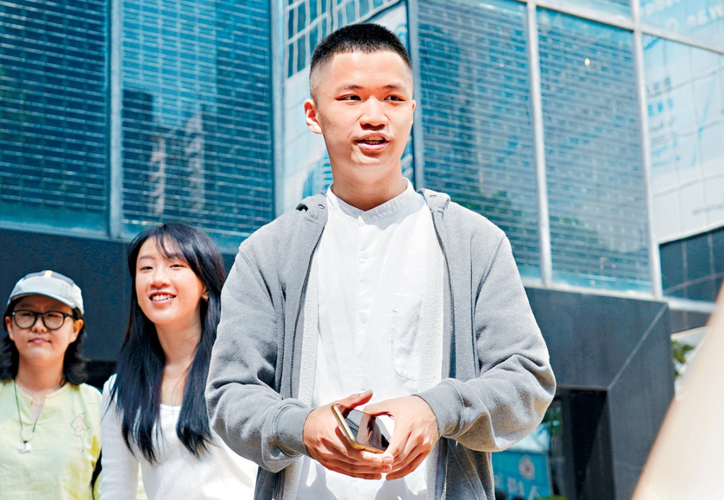 新城市廣場刑毁喜茶 孖仔認罪各囚7月